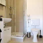 Appartement Neues Im Zentrum Von Fuer 2 Personen