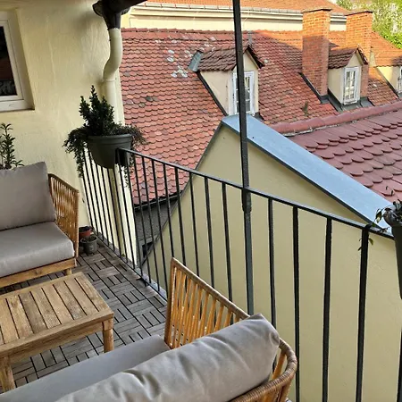 Apartman Neues Im Zentrum Von Fuer 2 Personen Graz