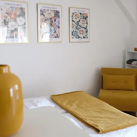 Neues Im Zentrum Von Fuer 2 Personen *