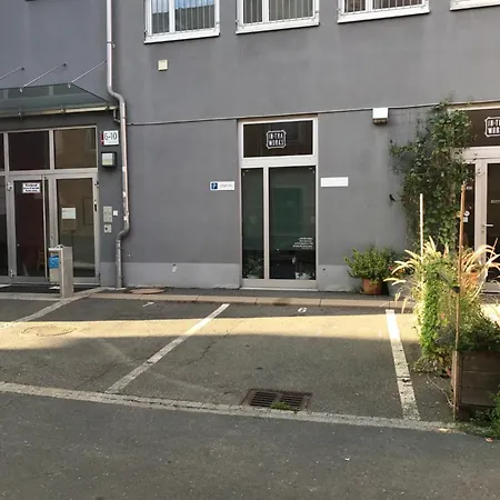 Neues Im Zentrum Von Fuer 2 Personen Apartman