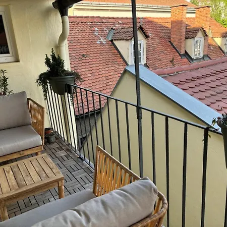 Noor - Quiet Retreat & Free Parking Διαμέρισμα