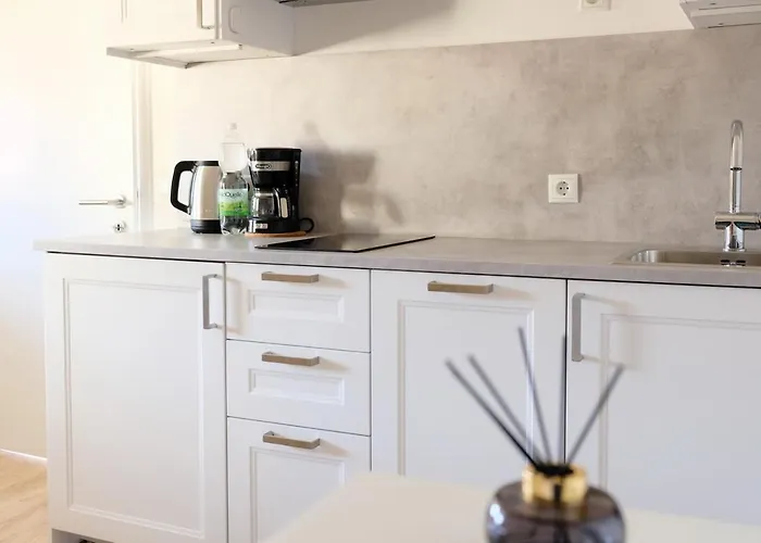 Apartment Neues Im Zentrum Von Fuer 2 Personen *