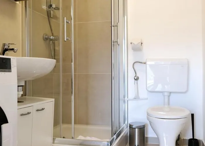 Apartment Neues Im Zentrum Von Fuer 2 Personen